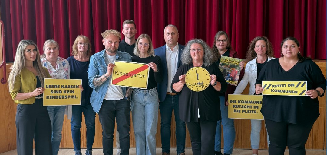 Kita Leitungen der Gemeinde Fernwald; mit Bürgermeister Manuel Rosenke